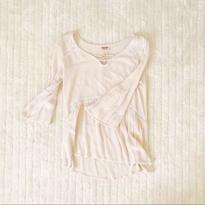 Cute bell sleeve loose blouse